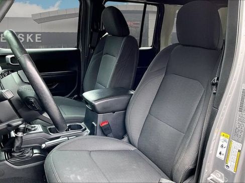 Used 2019 Jeep Wrangler Unlimited Sport S AWD/4WD image 25