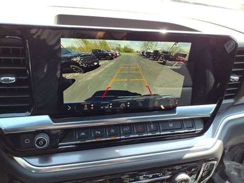 New 2026 Chevrolet Silverado 1500 High Country AWD/4WD image 15