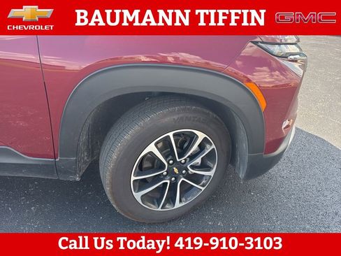 Used 2025 Chevrolet TrailBlazer LT FWD image 27