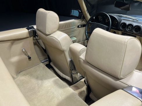 Used 1989 Mercedes-Benz 560 SL image 14
