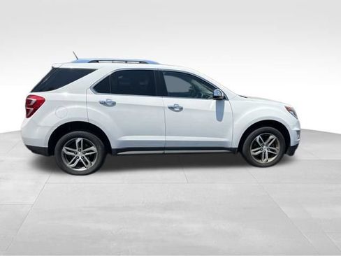 Used 2016 Chevrolet Equinox LTZ w/ Enhanced Convenience Package FWD image 8