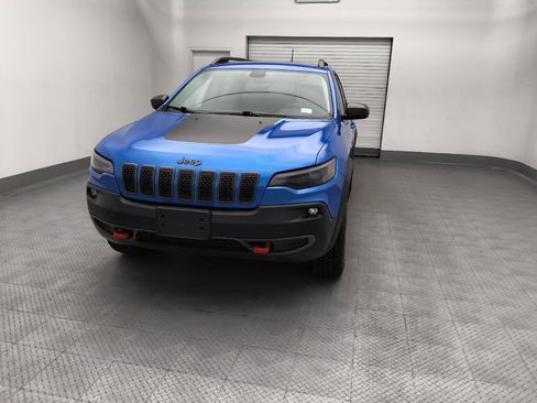 Used 2019 Jeep Cherokee Trailhawk w/ Cold Weather Group AWD/4WD image 15