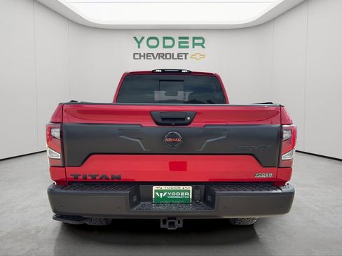 Used 2021 Nissan Titan PRO-4X w/ Pro-4x Convenience Package AWD/4WD image 57