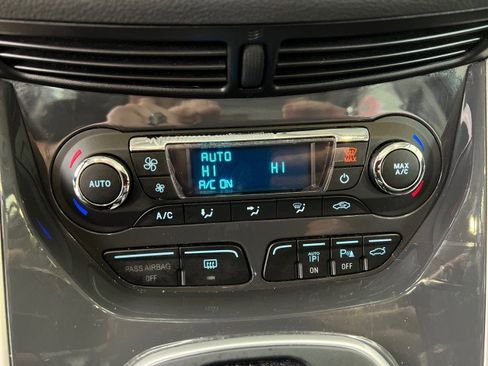 Used 2013 Ford C-MAX SEL image 25