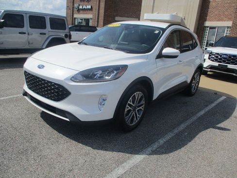 Used 2022 Ford Escape SEL FWD image 3
