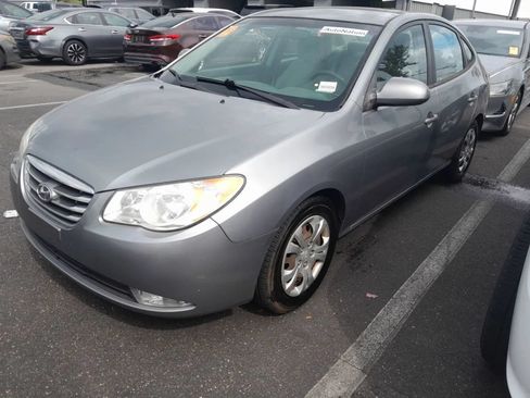 Used 2010 Hyundai Elantra GLS FWD image 1
