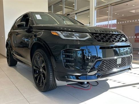 New 2025 Land Rover Discovery Sport Dynamic SE image 7