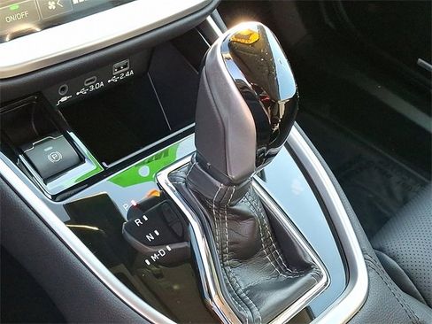 Used 2025 Subaru Outback Limited image 16