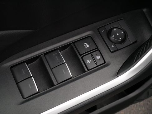 Certified 2025 Toyota RAV4 XLE AWD/4WD image 19