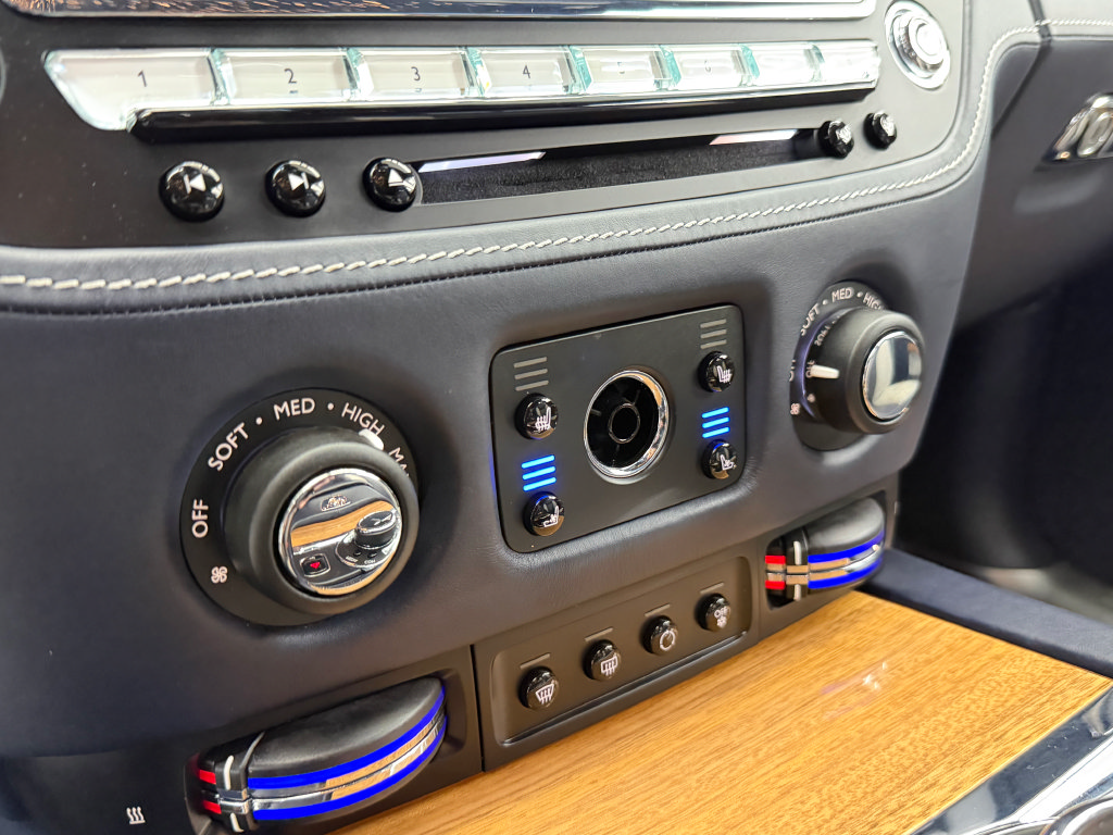 Used 2019 Rolls-Royce Ghost RWD image 29