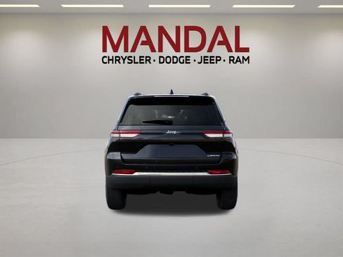 New 2026 Jeep Grand Cherokee Laredo RWD image 7