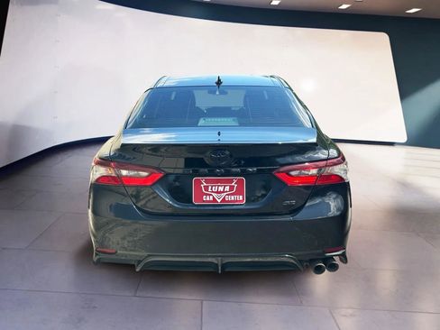 Used 2021 Toyota Camry SE FWD image 4
