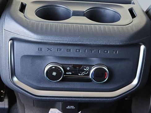 New 2026 Ford Expedition Active RWD image 28