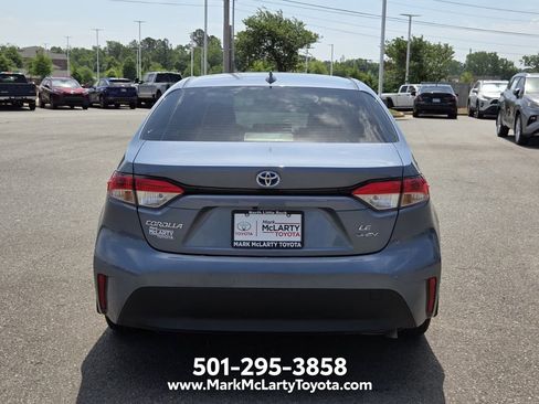 Used 2025 Toyota Corolla LE FWD image 4