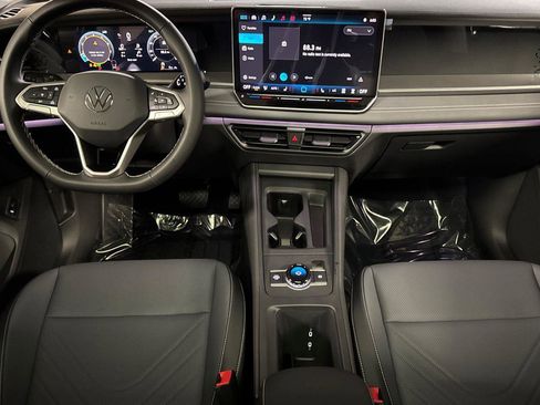 New 2026 Volkswagen Tiguan SE AWD/4WD image 12