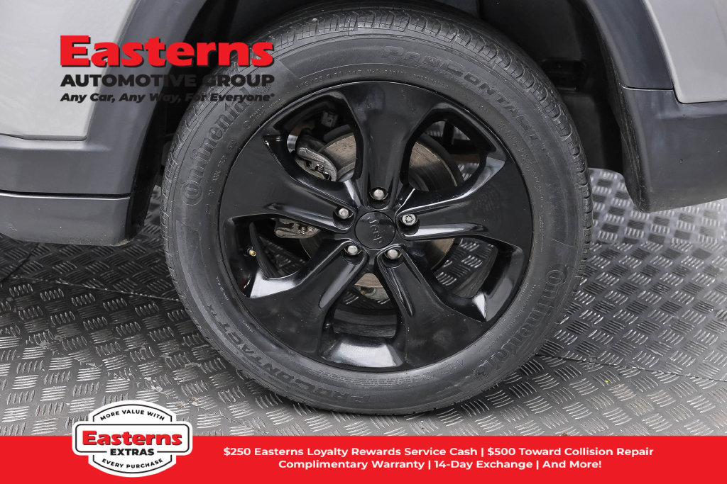 Used 2020 Jeep Compass Latitude AWD/4WD image 9