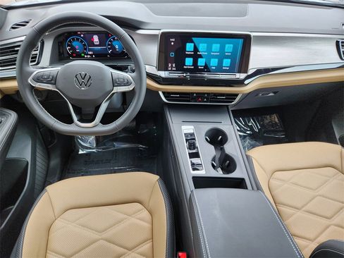 New 2026 Volkswagen Atlas Cross Sport SE image 2