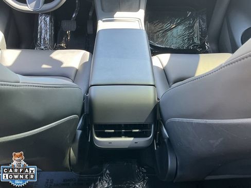 Used 2023 Tesla Model Y Long Range AWD/4WD image 36