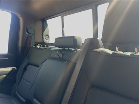 New 2026 GMC Sierra 2500 Denali w/ Denali Reserve Package image 18