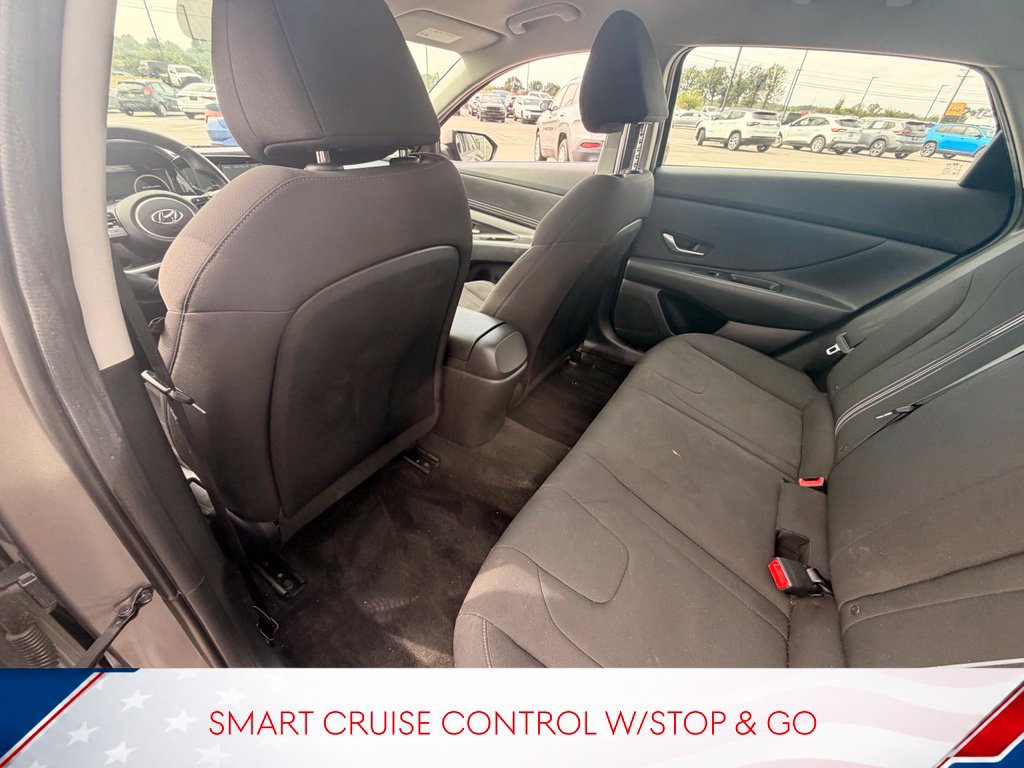 Used 2021 Hyundai Elantra SEL w/ Convenience Package FWD image 9