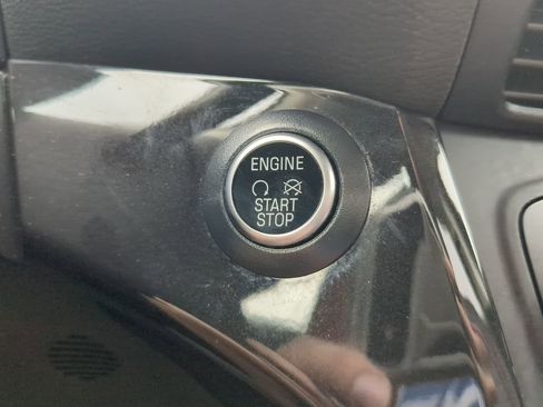 Used 2017 Ford Escape Titanium FWD image 27