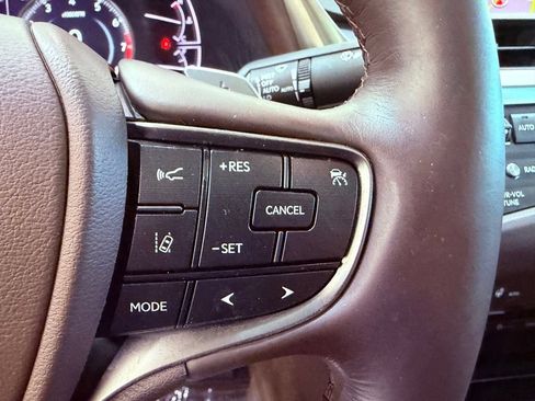 Certified 2020 Lexus ES 350 w/ Premium Package FWD image 22