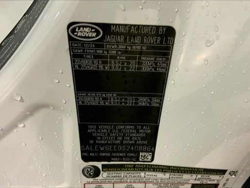 Used 2025 Land Rover Defender 90 V8 image 18