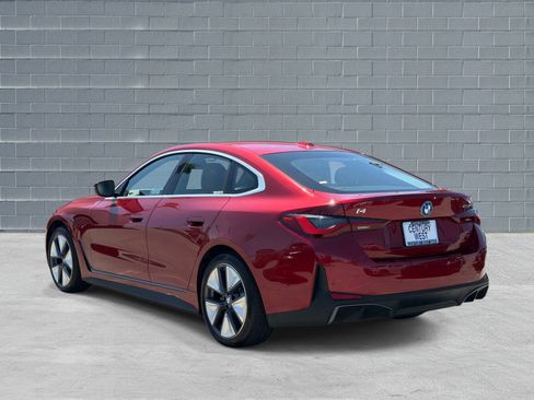 Used 2025 BMW i4 eDrive40 RWD image 3