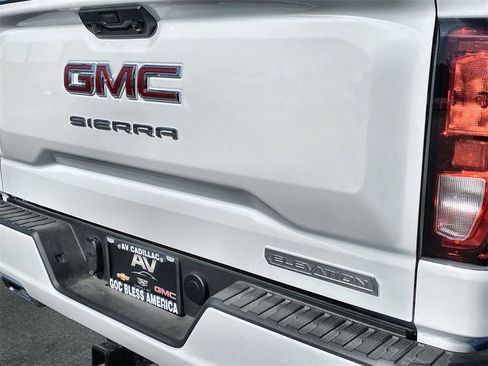 New 2026 GMC Sierra 1500 Elevation image 37