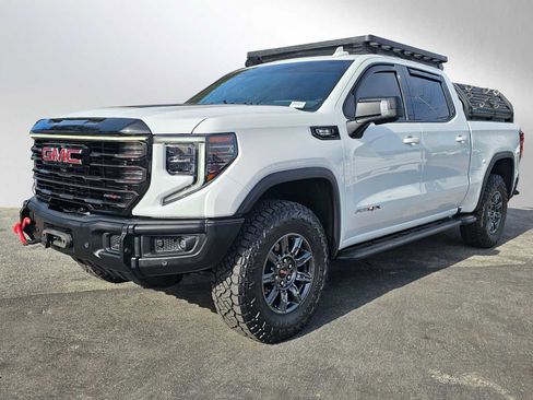 Used 2024 GMC Sierra 1500 AT4X image 7