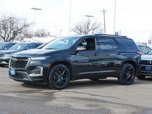 Used 2022 Chevrolet Traverse Premier w/ Redline Edition image 3