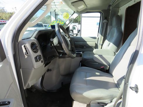 Used 2021 Ford E-350 and Econoline 350 Super Duty w/ Power Windows & Locks Group image 4