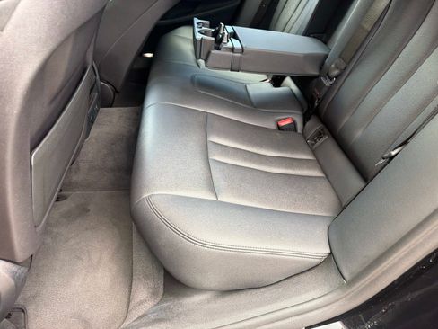 Used 2018 BMW 530e xDrive AWD/4WD image 13