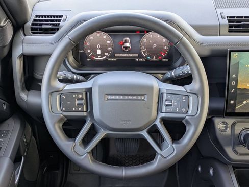 New 2026 Land Rover Defender 110 X-Dynamic SE AWD/4WD image 17