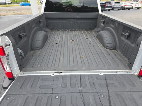 Used 2017 Ford F250 XL w/ STX Appearance Package AWD/4WD image 16