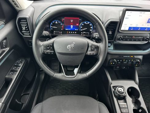 Used 2023 Ford Bronco Sport Badlands image 16