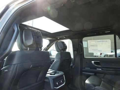 New 2027 Ford Expedition Platinum w/ Stealth Appearance Package AWD/4WD image 18
