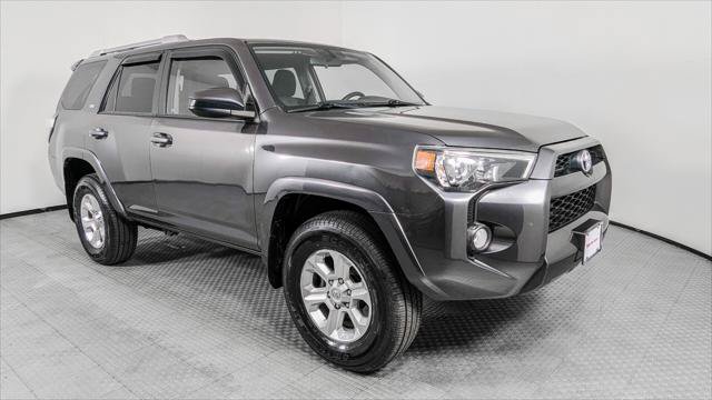 Used 2018 Toyota 4Runner SR5 AWD/4WD image 9