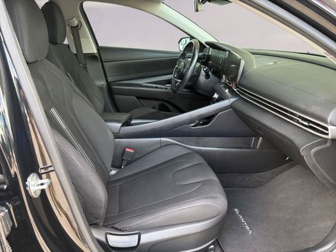 Used 2023 Hyundai Elantra SEL w/ Convenience Package FWD image 15