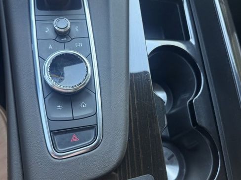 Used 2023 Cadillac Escalade Sport w/ LPO, ONYX Package image 29