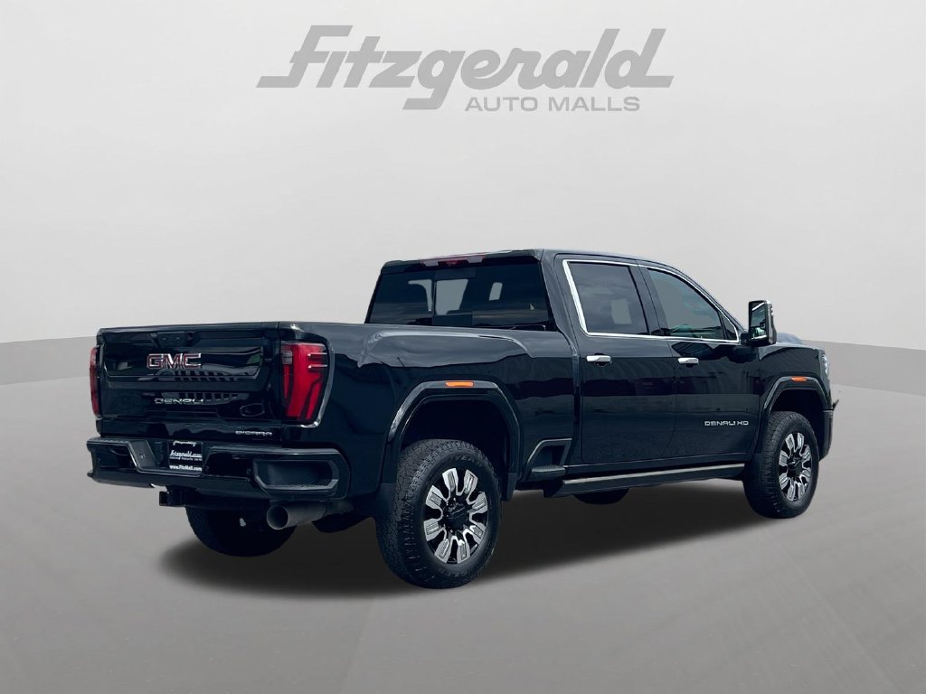 Used 2025 GMC Sierra 3500 Denali w/ Denali Reserve Package AWD/4WD image 8