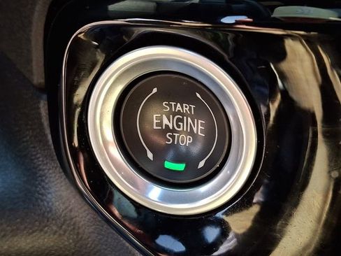Used 2022 Chevrolet Silverado 1500 ZR2 w/ Technology Package AWD/4WD image 22