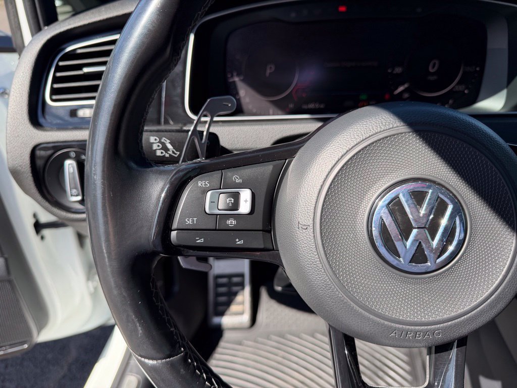 Used 2019 Volkswagen Golf R 4-Door AWD/4WD image 18