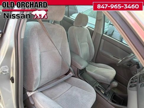 Used 2004 Toyota Camry FWD image 9