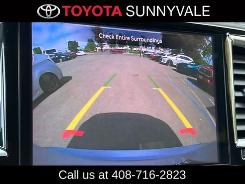 Used 2023 Chrysler Pacifica Touring-L image 24