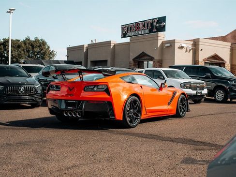 Used 2019 Chevrolet Corvette ZR1 RWD image 7