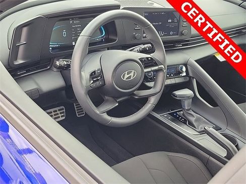 Certified 2025 Hyundai Elantra Sport image 3
