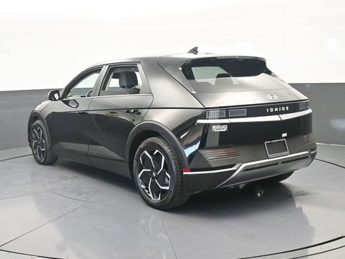 Used 2024 Hyundai Ioniq 5 SEL image 4