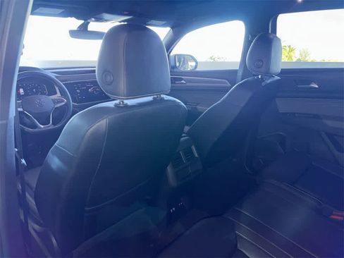 Used 2022 Volkswagen Atlas Cross Sport SE image 23