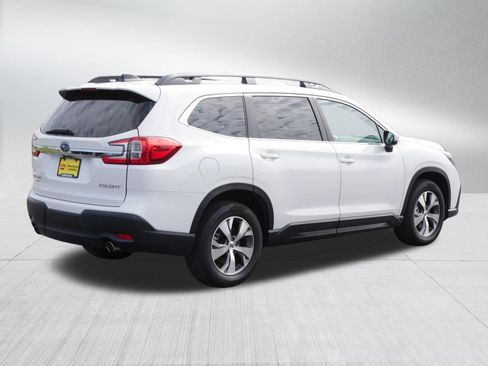 Certified 2025 Subaru Ascent Premium AWD/4WD image 7